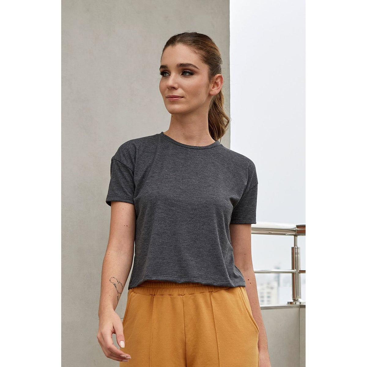 Polo Básico para Mujer - Gris Oscuro